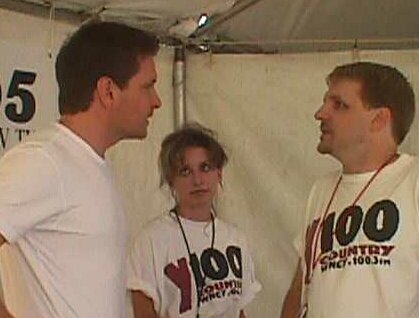 y100countryusasorryaboutthelowdigitalqualitycrashkatiekrosstyherndon1.jpg